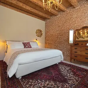 28-alla-rotonda.hotelinveneto.com/